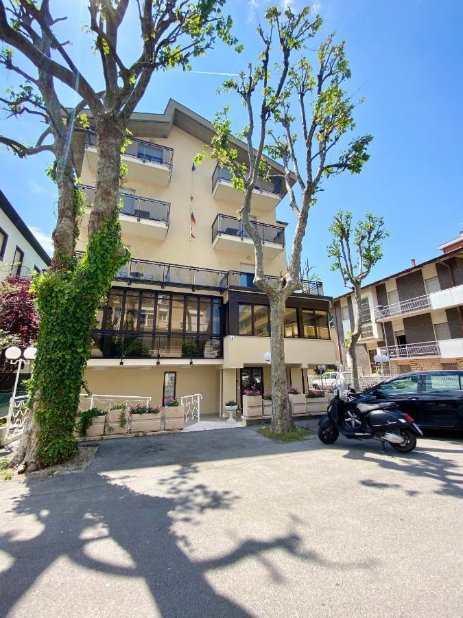 Hotel Abay Rimini Exteriör bild